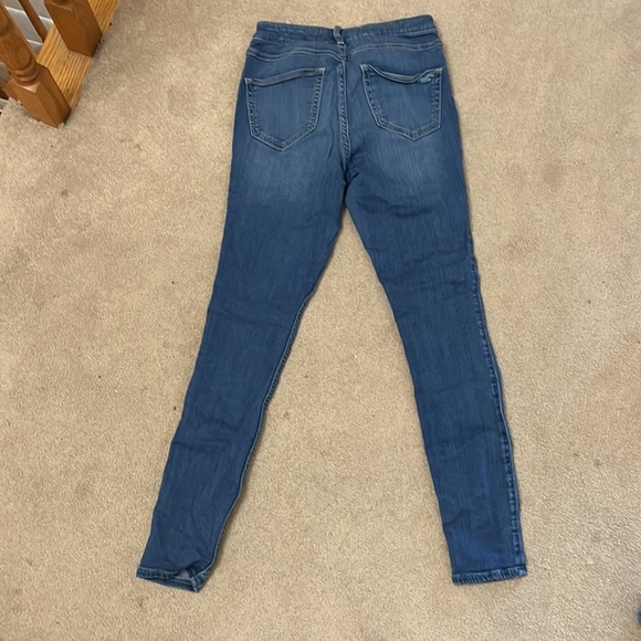 Hollister Jeans - Picture 2 of 2